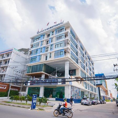 Taragrand Donmuang Airport Hotel Ban Rangsit Bagian luar foto