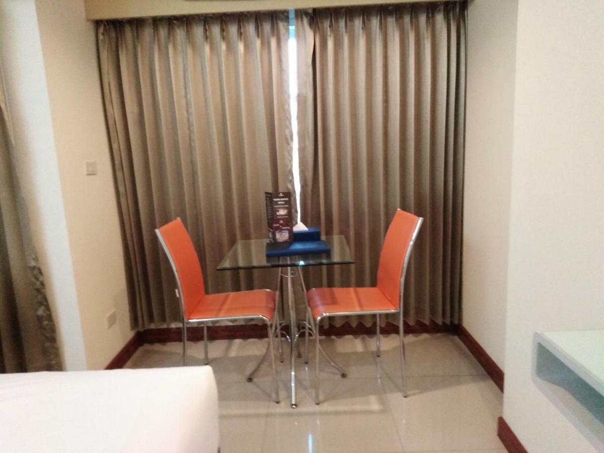 Taragrand Donmuang Airport Hotel Ban Rangsit Bagian luar foto